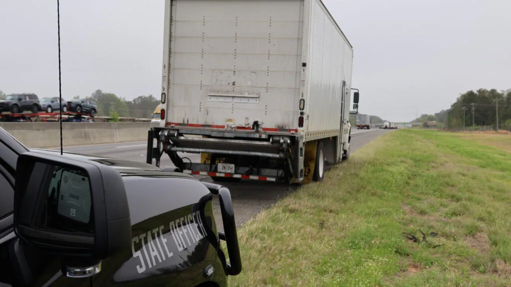 Nighttime Truck Crackdown Results In 78 Drivers Benchmarked