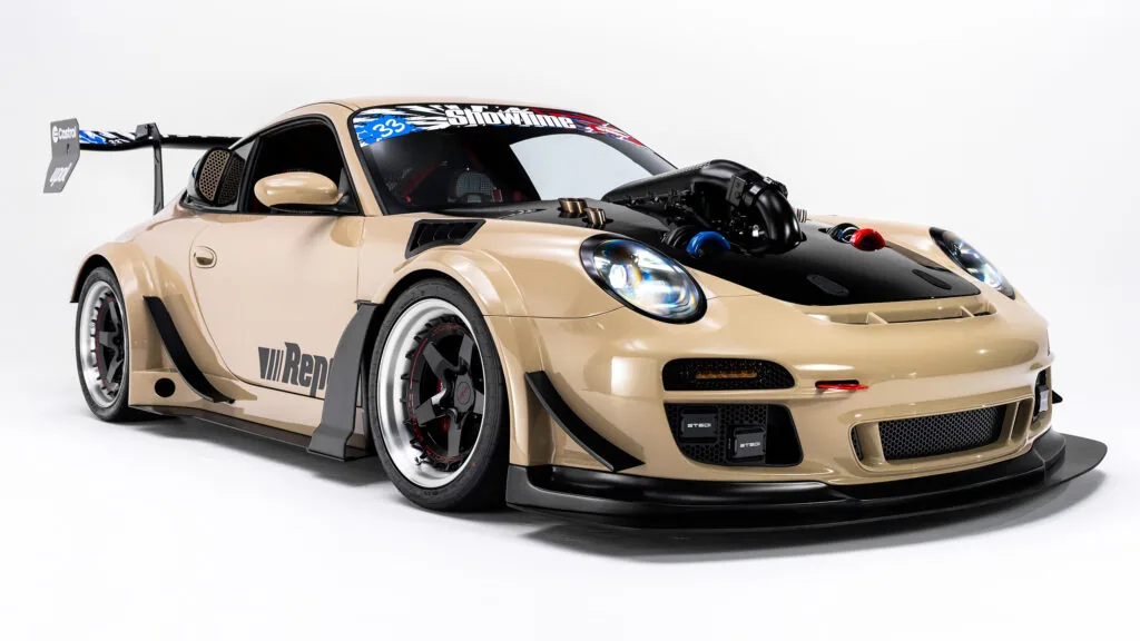 Porsche 911 with front engine and twin-turbo V8 produces over 1200 horsepower